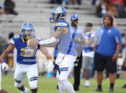 Thumbnail 1 in Oscar Smith vs. Vero Beach photogallery.