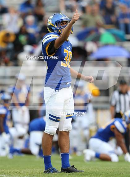 Thumbnail 1 in Oscar Smith vs. Vero Beach photogallery.