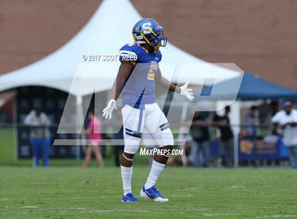 Thumbnail 1 in Oscar Smith vs. Vero Beach photogallery.