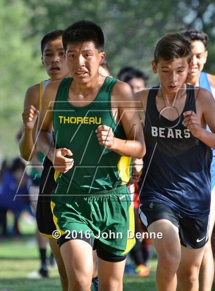 Thumbnail 2 in UNM Invitational photogallery.