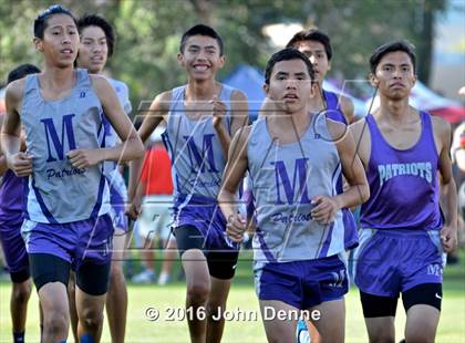 Thumbnail 2 in UNM Invitational photogallery.