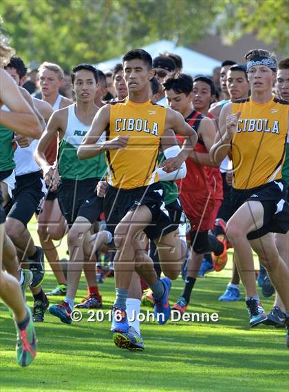 Thumbnail 2 in UNM Invitational photogallery.