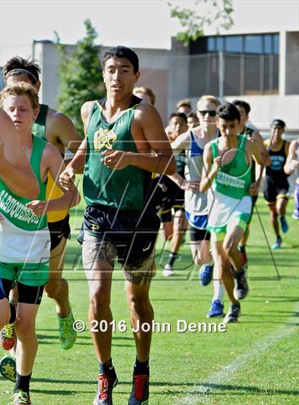 Thumbnail 1 in UNM Invitational photogallery.