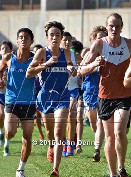 Thumbnail 1 in UNM Invitational photogallery.