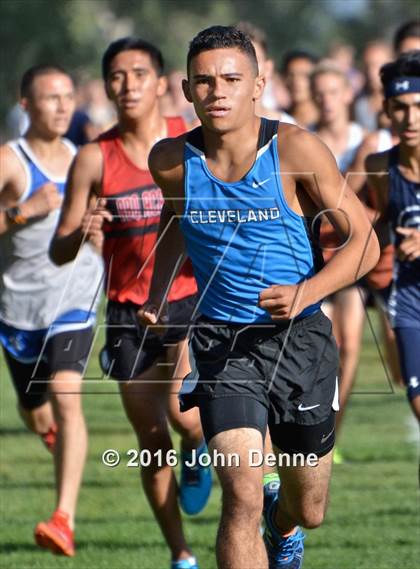 Thumbnail 3 in UNM Invitational photogallery.