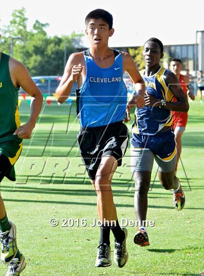 Thumbnail 3 in UNM Invitational photogallery.