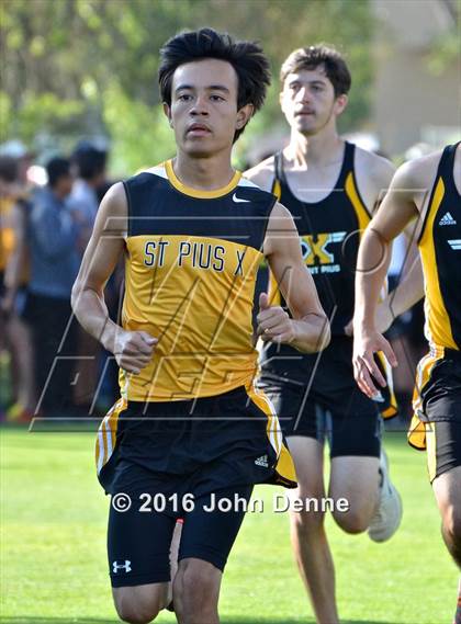 Thumbnail 3 in UNM Invitational photogallery.