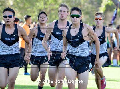 Thumbnail 1 in UNM Invitational photogallery.