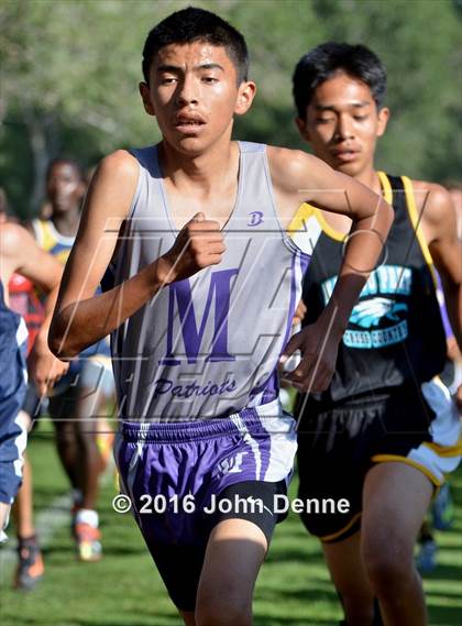 Thumbnail 3 in UNM Invitational photogallery.
