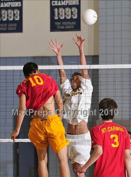 Thumbnail 3 in Mt. Carmel vs. Mira Costa (CIF SoCal D2 Volleyball Final) photogallery.