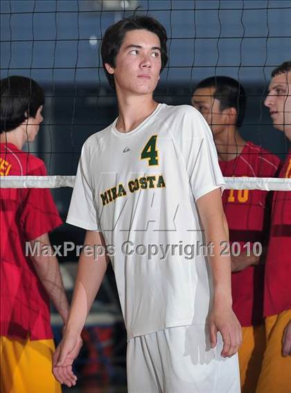 Thumbnail 2 in Mt. Carmel vs. Mira Costa (CIF SoCal D2 Volleyball Final) photogallery.