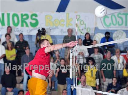 Thumbnail 2 in Mt. Carmel vs. Mira Costa (CIF SoCal D2 Volleyball Final) photogallery.