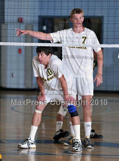 Thumbnail 3 in Mt. Carmel vs. Mira Costa (CIF SoCal D2 Volleyball Final) photogallery.