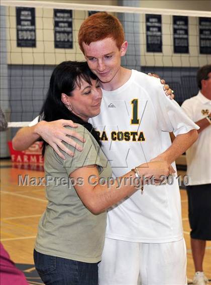 Thumbnail 2 in Mt. Carmel vs. Mira Costa (CIF SoCal D2 Volleyball Final) photogallery.