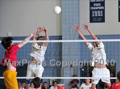 Thumbnail 3 in Mt. Carmel vs. Mira Costa (CIF SoCal D2 Volleyball Final) photogallery.