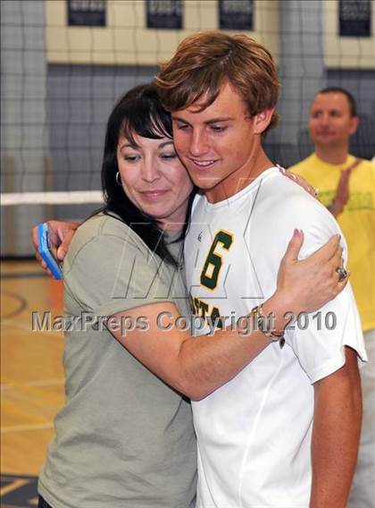 Thumbnail 2 in Mt. Carmel vs. Mira Costa (CIF SoCal D2 Volleyball Final) photogallery.