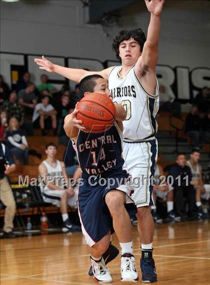 Thumbnail 3 in Central Valley vs. Del Norte (Hornet Classic Tournament) photogallery.