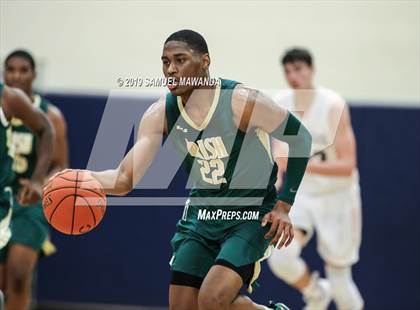Thumbnail 2 in Chaminade vs. St. Vincent-St. Mary (Marianist Classic) photogallery.