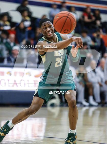 Thumbnail 3 in Chaminade vs. St. Vincent-St. Mary (Marianist Classic) photogallery.