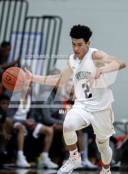 Thumbnail 2 in Chaminade vs. St. Vincent-St. Mary (Marianist Classic) photogallery.
