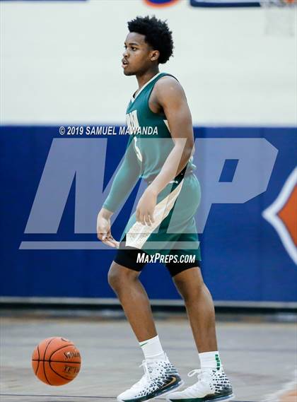Thumbnail 2 in Chaminade vs. St. Vincent-St. Mary (Marianist Classic) photogallery.