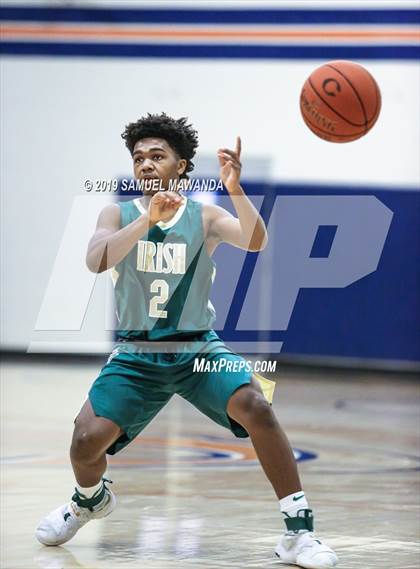Thumbnail 2 in Chaminade vs. St. Vincent-St. Mary (Marianist Classic) photogallery.