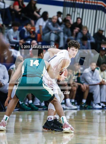 Thumbnail 2 in Chaminade vs. St. Vincent-St. Mary (Marianist Classic) photogallery.
