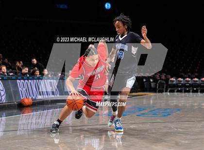 Thumbnail 1 in Art & Design vs. Newtown (Barclays Center) photogallery.