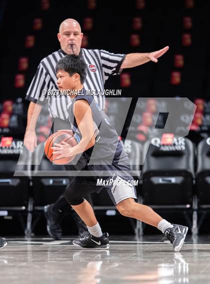 Thumbnail 2 in Art & Design vs. Newtown (Barclays Center) photogallery.