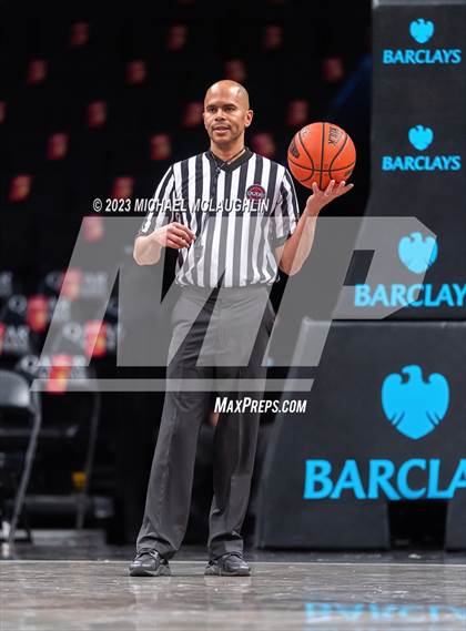 Thumbnail 3 in Art & Design vs. Newtown (Barclays Center) photogallery.