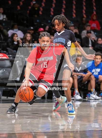 Thumbnail 1 in Art & Design vs. Newtown (Barclays Center) photogallery.