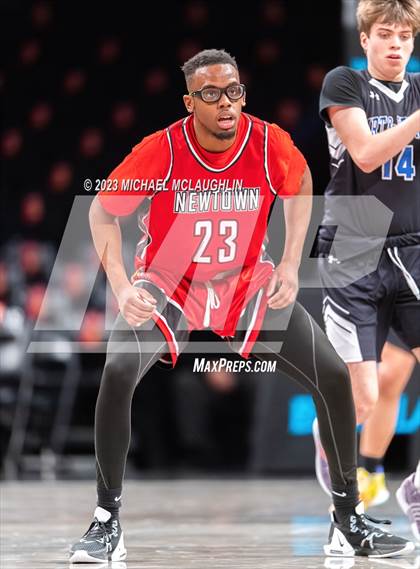 Thumbnail 3 in Art & Design vs. Newtown (Barclays Center) photogallery.