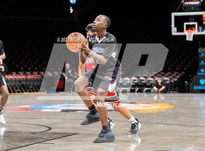 Thumbnail 2 in Art & Design vs. Newtown (Barclays Center) photogallery.