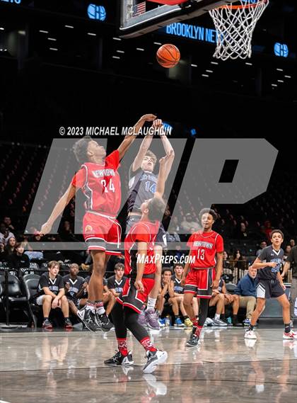 Thumbnail 1 in Art & Design vs. Newtown (Barclays Center) photogallery.
