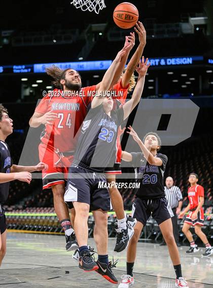 Thumbnail 2 in Art & Design vs. Newtown (Barclays Center) photogallery.