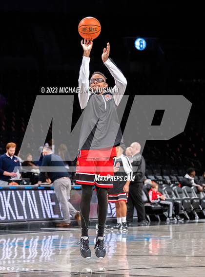 Thumbnail 1 in Art & Design vs. Newtown (Barclays Center) photogallery.