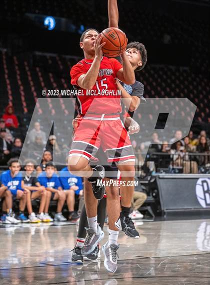 Thumbnail 2 in Art & Design vs. Newtown (Barclays Center) photogallery.