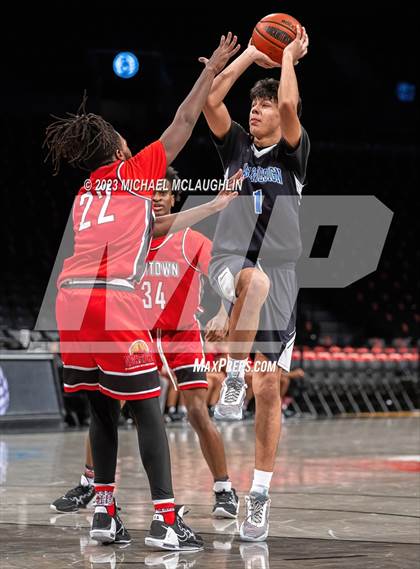 Thumbnail 2 in Art & Design vs. Newtown (Barclays Center) photogallery.