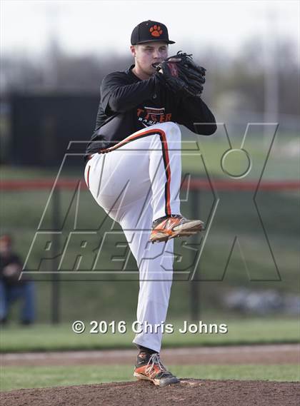 Thumbnail 2 in Wheaton-Warrenville South @ Waterloo photogallery.
