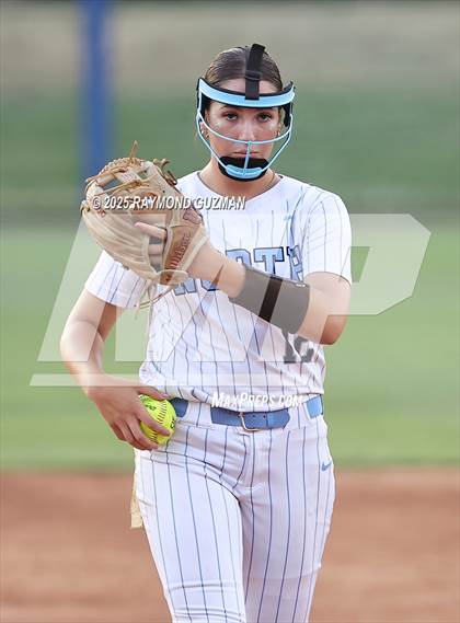 Thumbnail 1 in Buchanan vs. Clovis North (CIFCS - Division 1 Championship) photogallery.