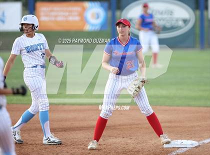 Thumbnail 3 in Buchanan vs. Clovis North (CIFCS - Division 1 Championship) photogallery.