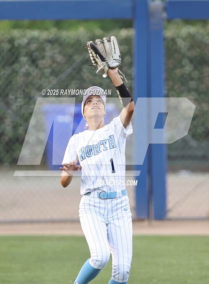 Thumbnail 2 in Buchanan vs. Clovis North (CIFCS - Division 1 Championship) photogallery.