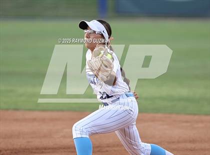 Thumbnail 2 in Buchanan vs. Clovis North (CIFCS - Division 1 Championship) photogallery.