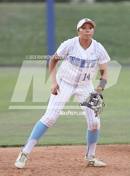 Thumbnail 1 in Buchanan vs. Clovis North (CIFCS - Division 1 Championship) photogallery.