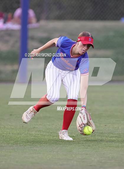 Thumbnail 3 in Buchanan vs. Clovis North (CIFCS - Division 1 Championship) photogallery.