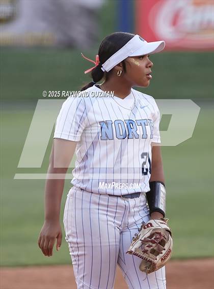 Thumbnail 2 in Buchanan vs. Clovis North (CIFCS - Division 1 Championship) photogallery.