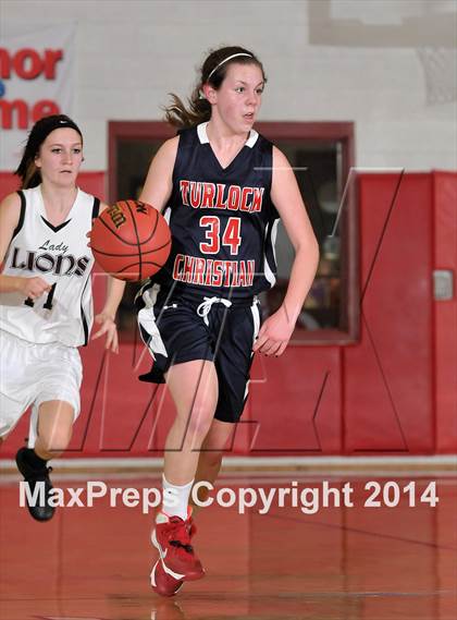 Thumbnail 2 in Turlock Christian vs. Valley Christian (CIF SJS D6 Final) photogallery.