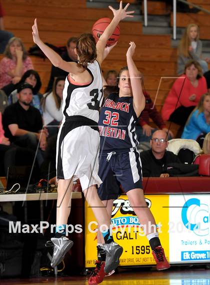 Thumbnail 1 in Turlock Christian vs. Valley Christian (CIF SJS D6 Final) photogallery.