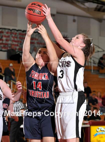 Thumbnail 2 in Turlock Christian vs. Valley Christian (CIF SJS D6 Final) photogallery.