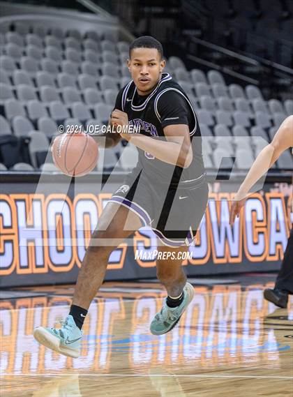 Thumbnail 2 in Reagan [Ronald] vs Warren (Spurs High School Showcase) photogallery.